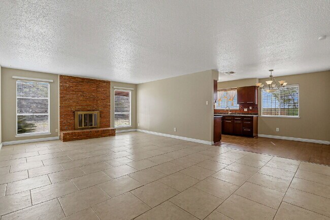 Photo - 3-Bedroom Duplex with Refrigerated AC. Unit #B