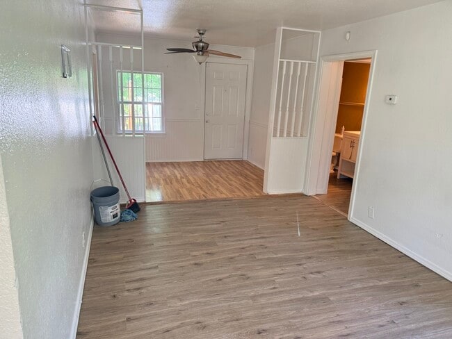 Photo - 2529 E 29th St N