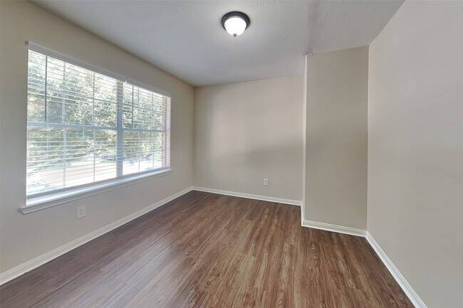 Photo - 19342 Little Pine Ln