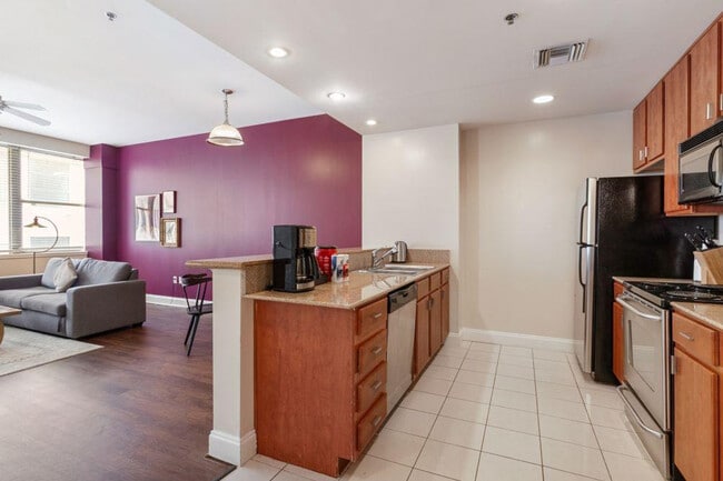 Photo - 925 Common St Unit ID1266893P