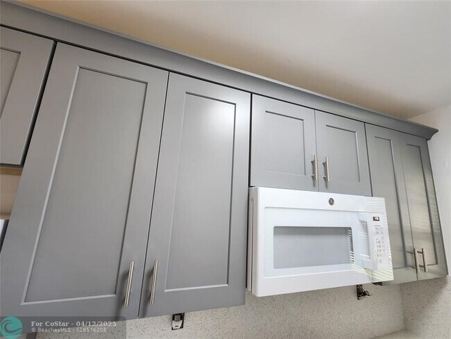 Photo - 2466 Lincoln St Unit 2