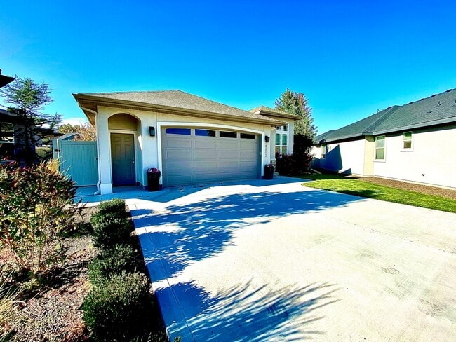 Photo - Lovely Single Level 2 Bed 2.5 Bath Home with Office in Meridian