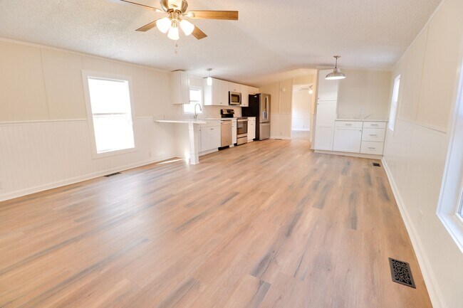 Photo - 1022 Bridgetown Ct