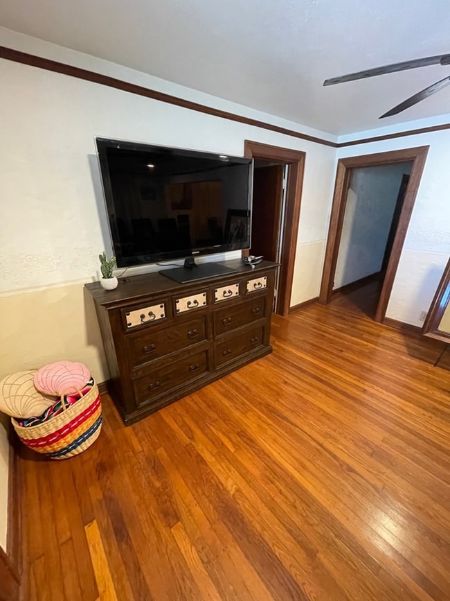 Photo - 101 W Madison St