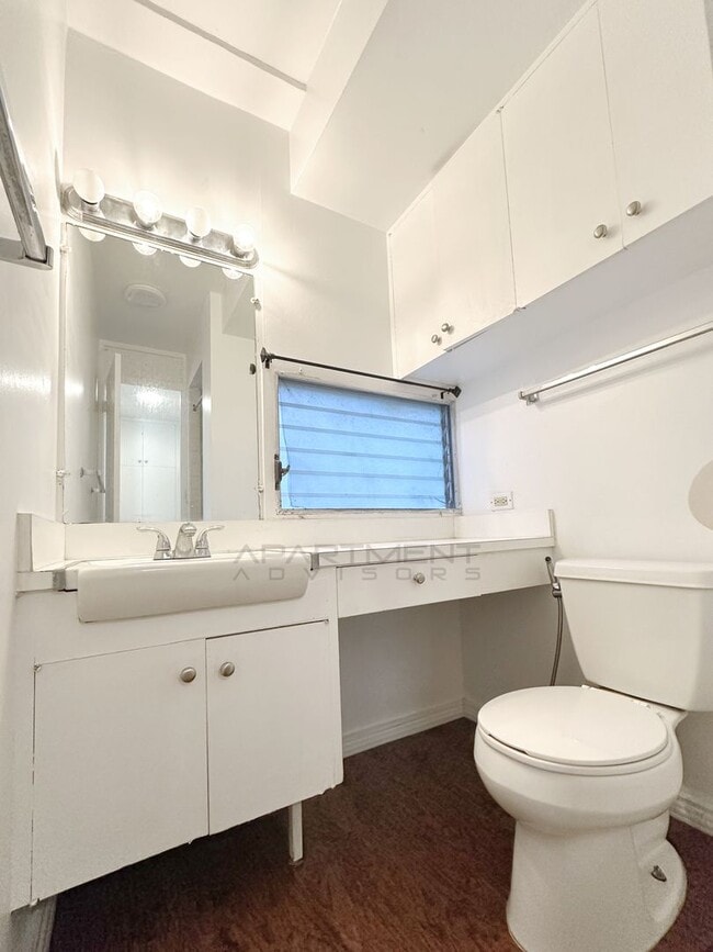 Photo - 3340 Campbell Ave Unit 103