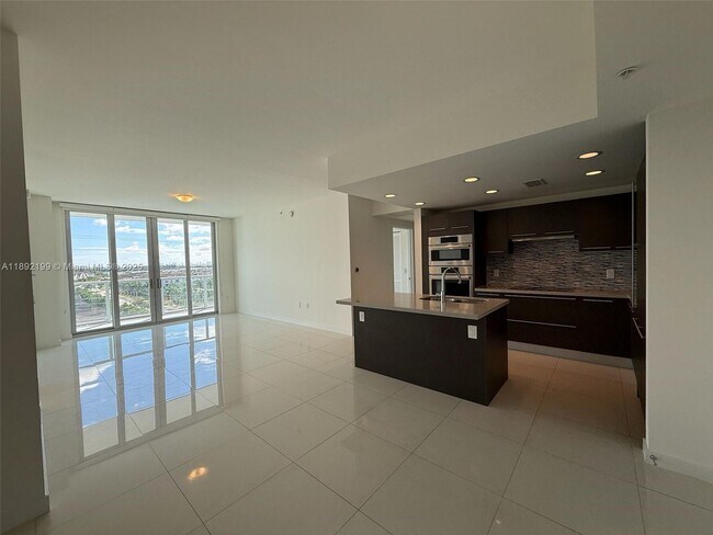 Photo - 7825 NW 107th Ave Unit 703