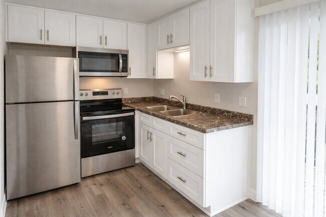 Photo - 475 Wall St Unit Apt 1