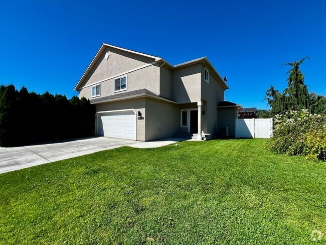 Building Photo - B1502 Unit 2 Rental