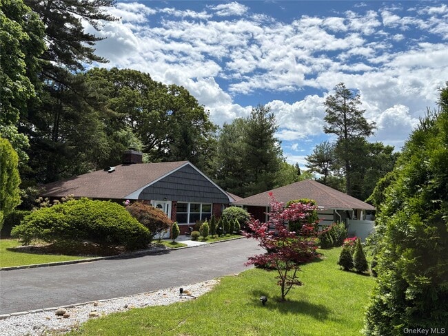 Photo - 405 I U Willets Rd