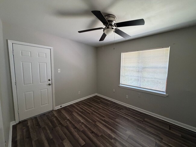 9442 Normandie Dr