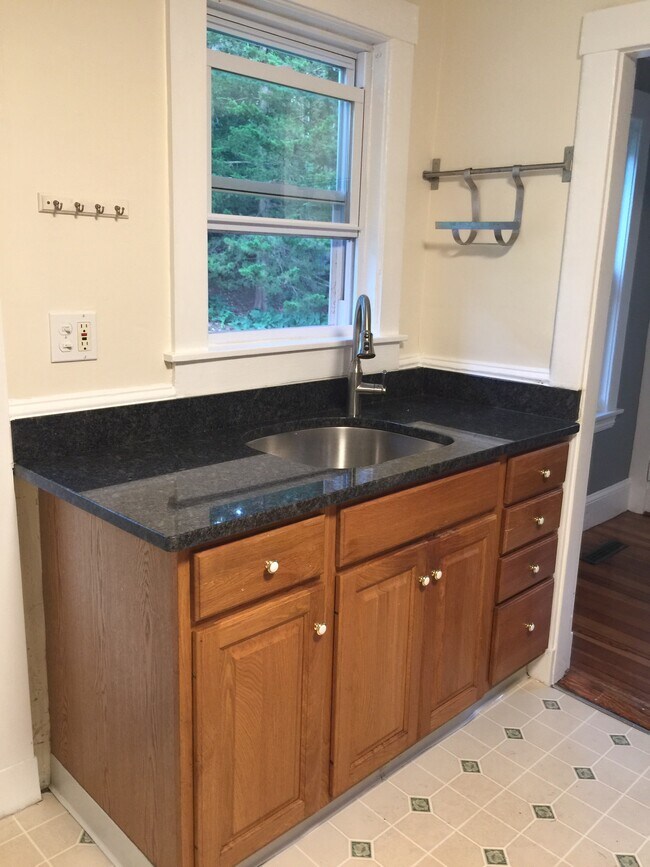 Photo - 64 Cedar St Unidad 62