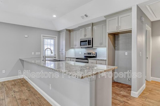 Photo - 115 Munson St
