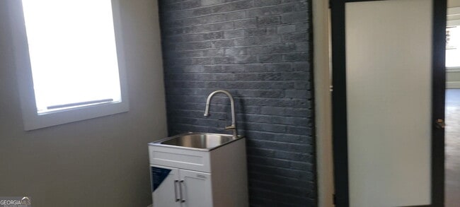 Photo - 1352 Lucile Ave SW