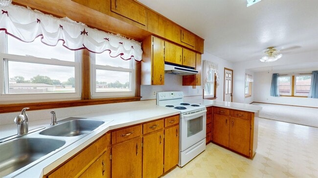 Photo - 9 27th St NW