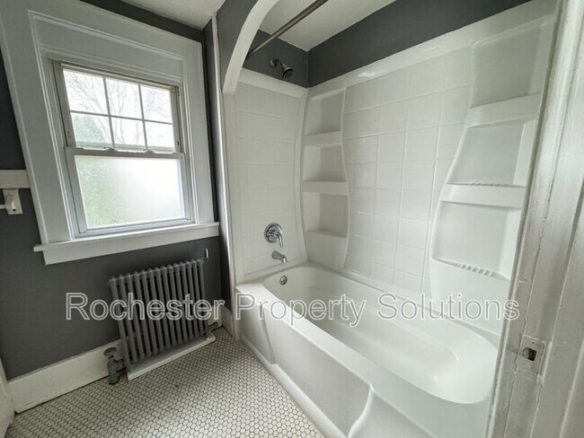 Photo - 2295 Dewey Ave Unidad UP