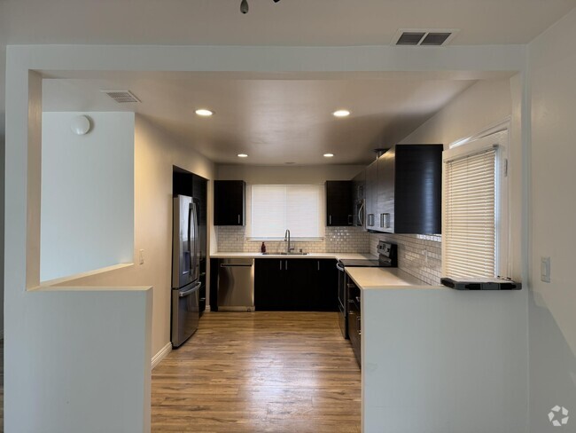 Building Photo - 4413 Mt Castle Ave Rental