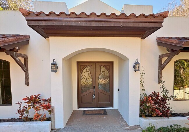 Photo - Mediterranean-Style Waterfront Home on Lake Tarpon- 3bed|2bath