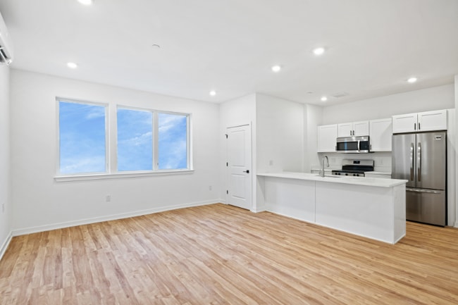 Photo - 1309 Cambridge St Unit 302