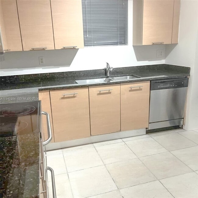 Photo - 6900 SW 39th St Unit 106J