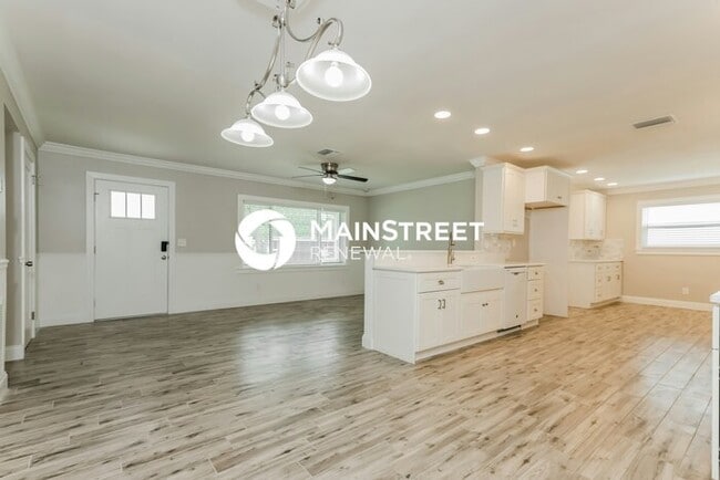 3 Bedroom Pet-Friendly Home in BRANDON, FL with Main Street Renewal