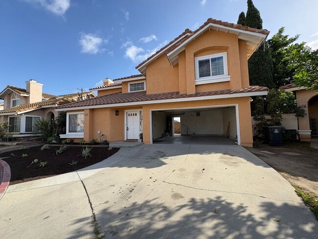 Photo - Updated House 3 bed 2.5 bath garage laundr...