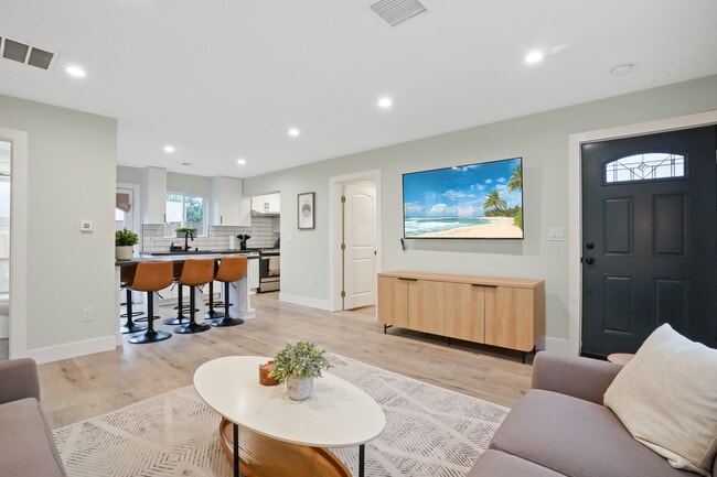 Photo - 6702 Saint Clair Ave