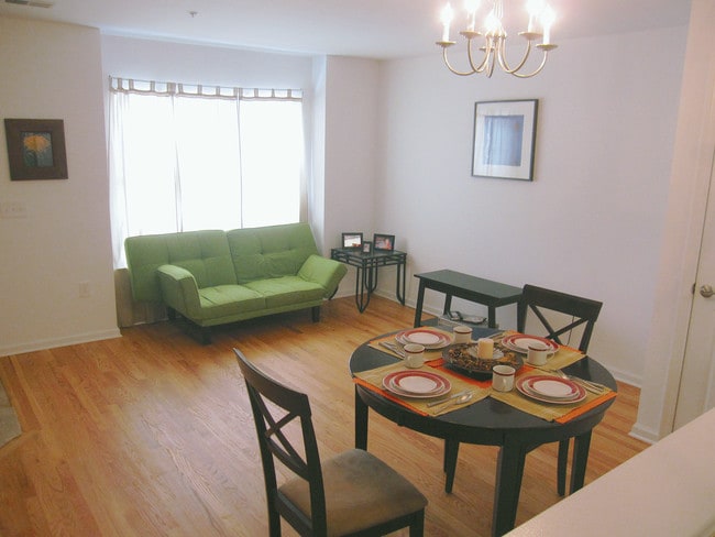 Whitney Crescent Apartments