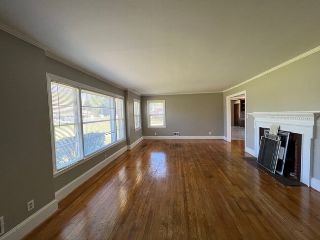 Photo - 10039 Mt Holly Rd