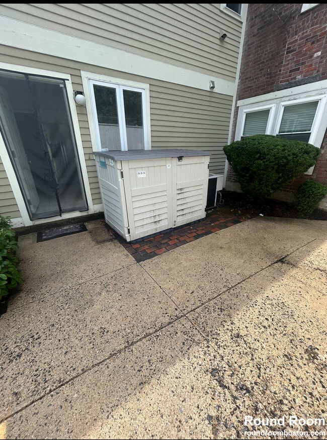 30 Cameron St