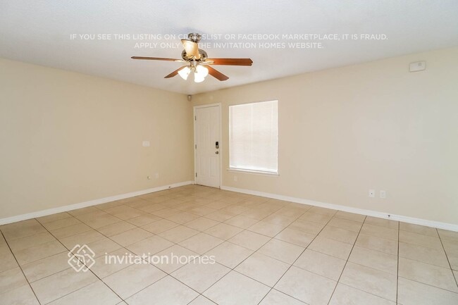 Photo - 9857 Red Clover Ave