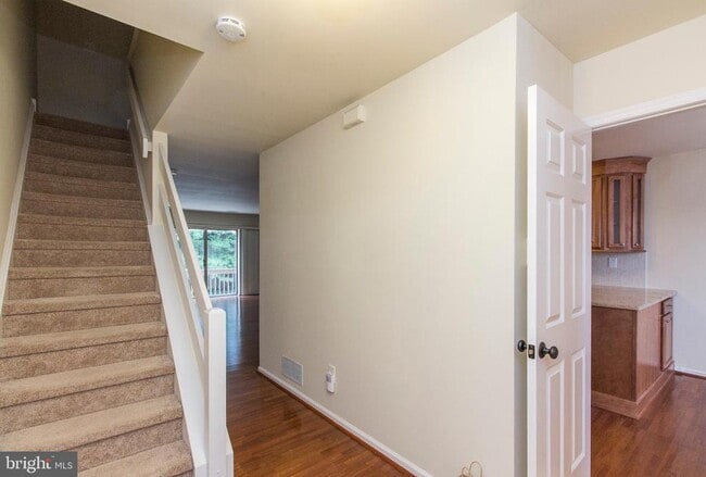 Building Photo - 50 Woodside Rd