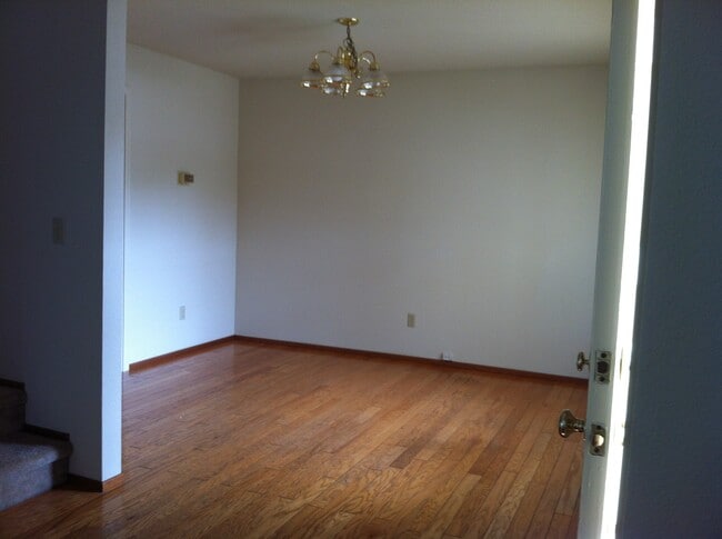 Photo - 387 Redwood Heights Ct