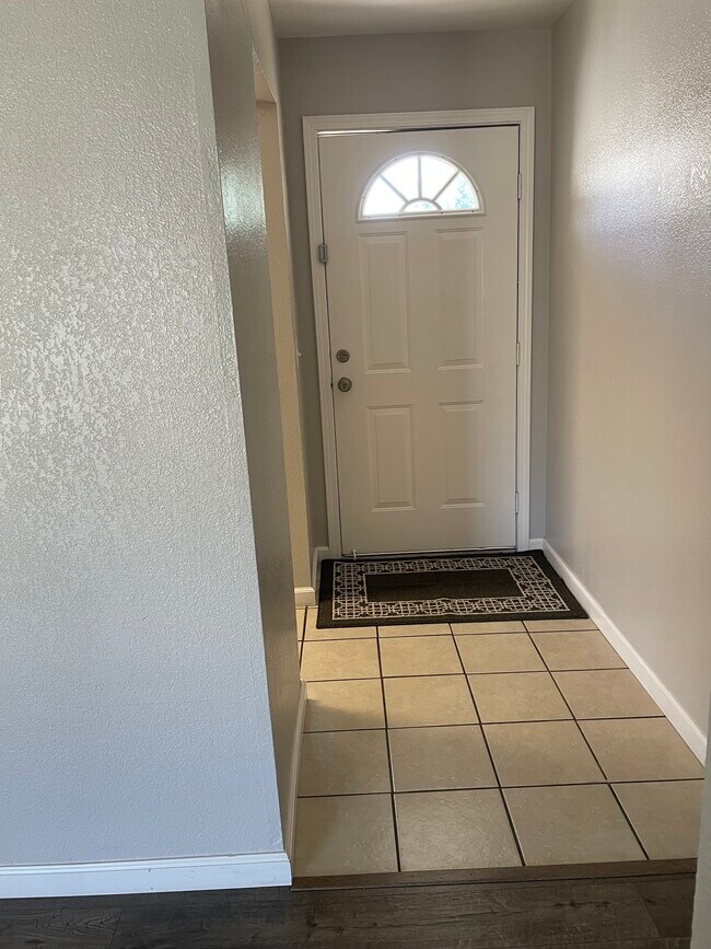 1129 Dorothy Way Rental For Rent in Modesto, CA