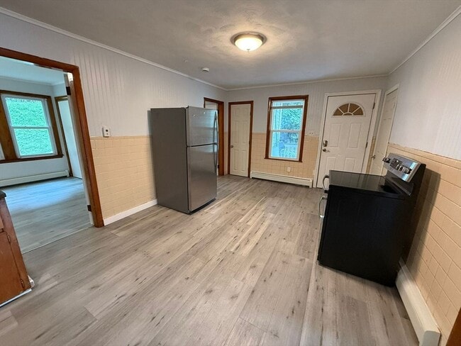 Building Photo - 59 Cross St Unit 1R Rental