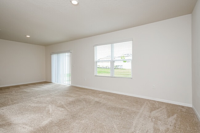 Photo - 668 Squires Grove Dr