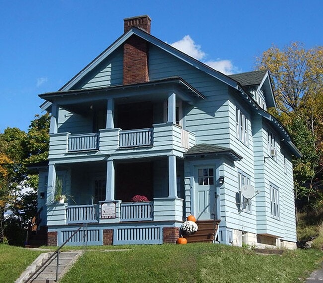 Photo - 569 Westmoreland Ave Unit Westmoreland 569.1