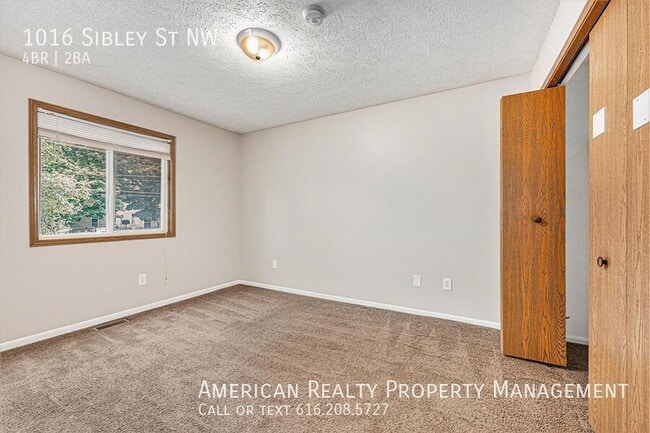 Photo - 1016 Sibley St NW Unit 1