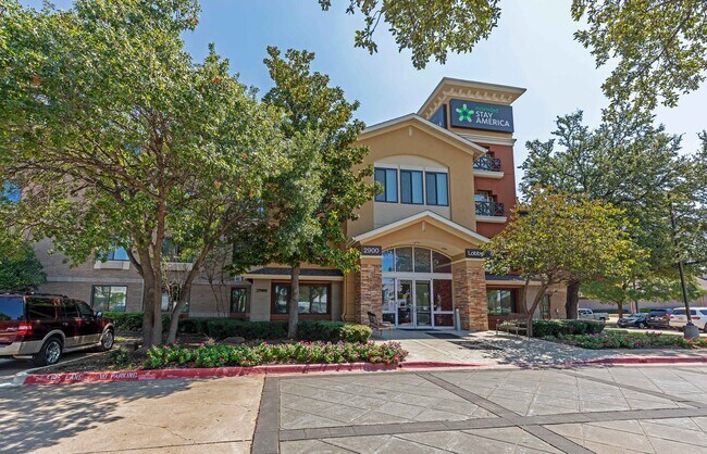 Furnished Studio-Dallas - Plano