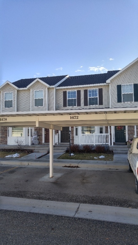 Photo - 1672 E 450 N