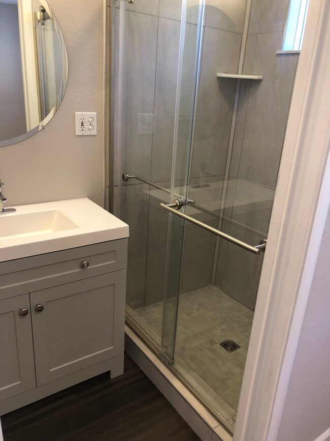 Photo - 401 15th Ave