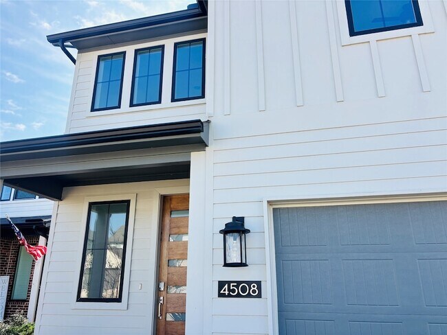 Photo - 4508 Hogan's Alley Dr