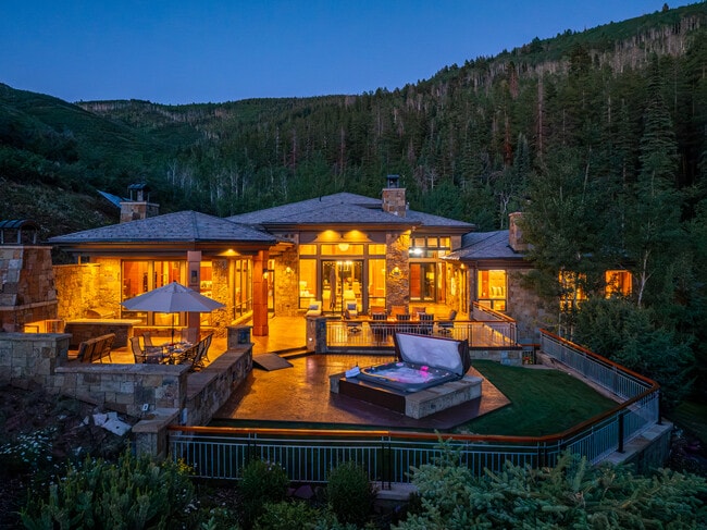 Building Photo - 750 S Starwood Rd