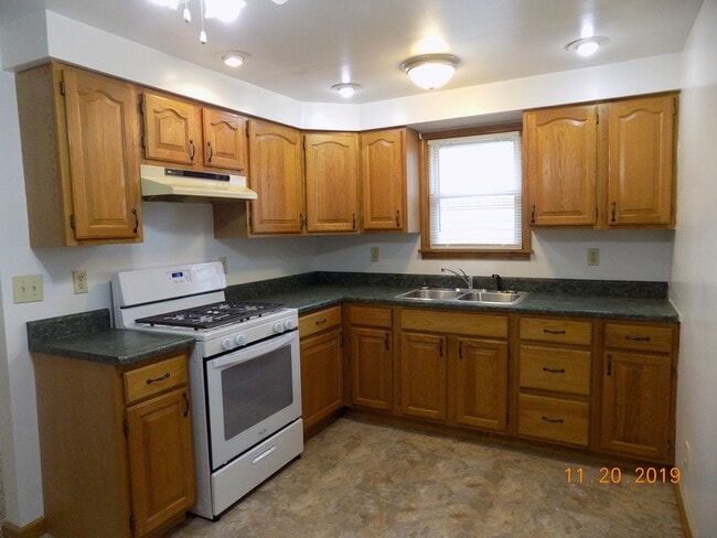 Photo - 454 Albert St Unit A