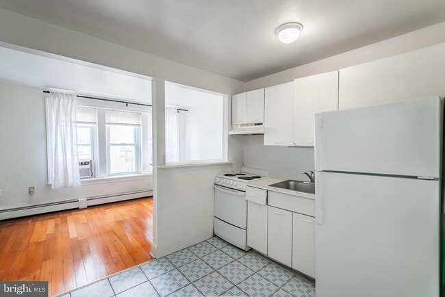 Photo - 400 N 32nd St Unit A