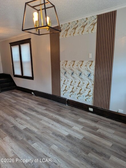 Photo - 203 Lyndwood Ave