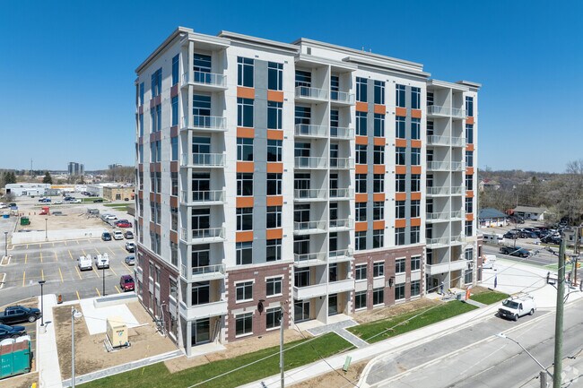 Photo - 1600 Hyde Park Village Apartments