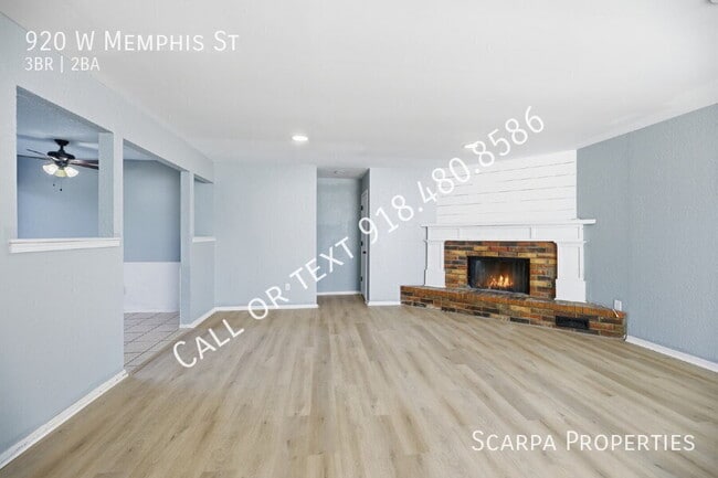 Photo - 920 W Memphis St