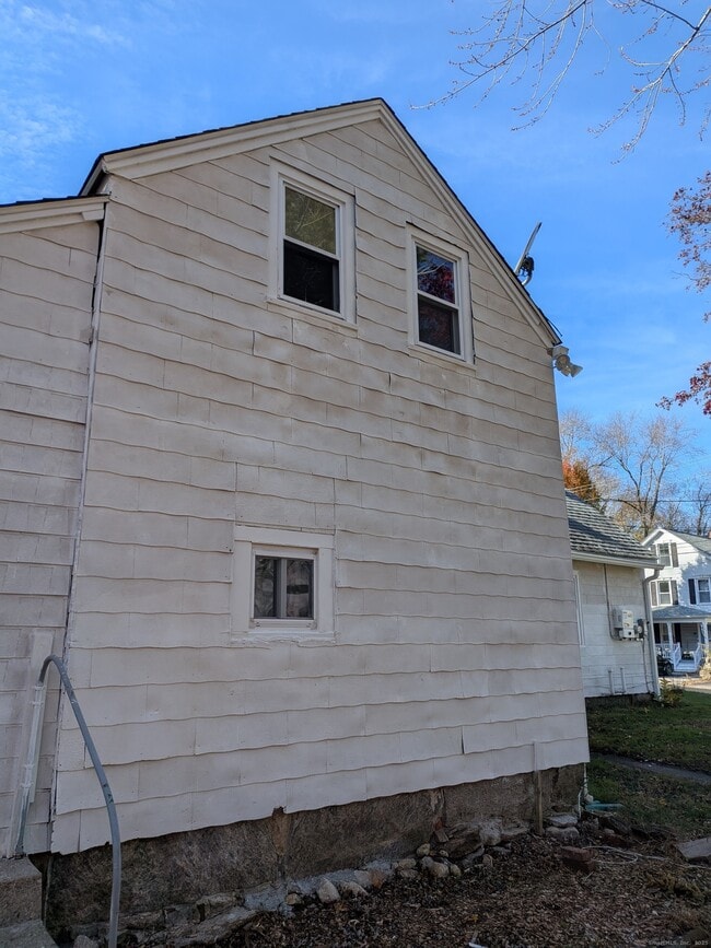 Photo - 30 Bridge St