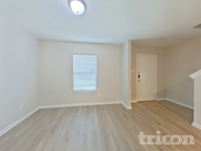 Photo - 10122 Cerritos dr