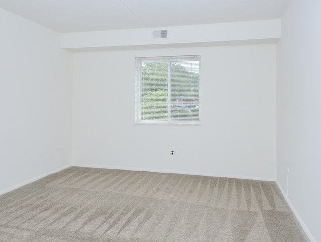 Dormitorio de muestra - Gladstone Towers Apartments